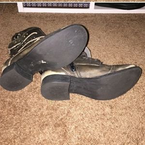 One day sale... Combat Boots Made in Brazil Sz 6